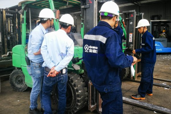 Kiểm định xe nâng